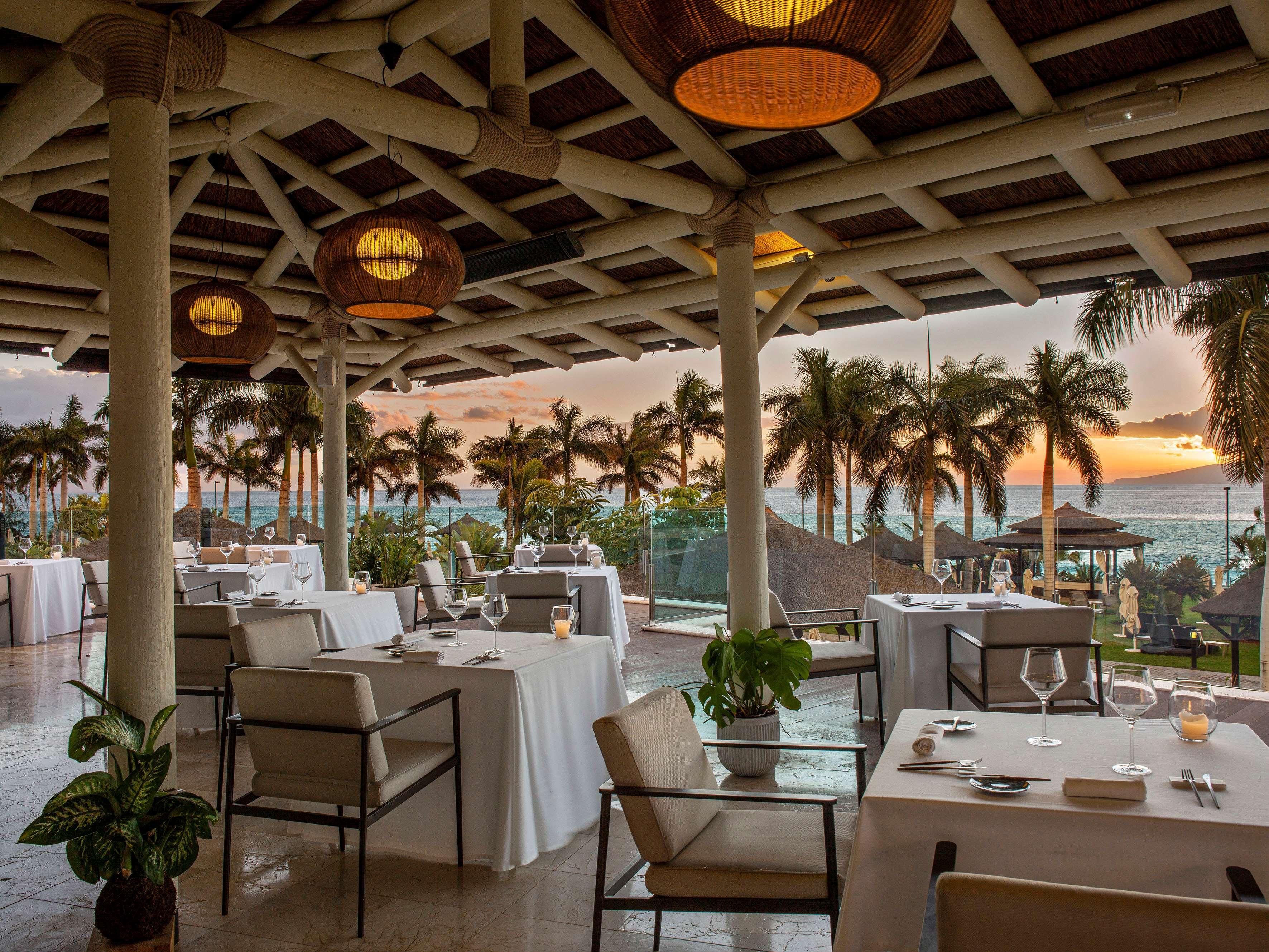 Gran Melia Palacio De Isora Resort & Spa Alcalá la Real Екстериор снимка Restaurant at the Four Seasons Resort