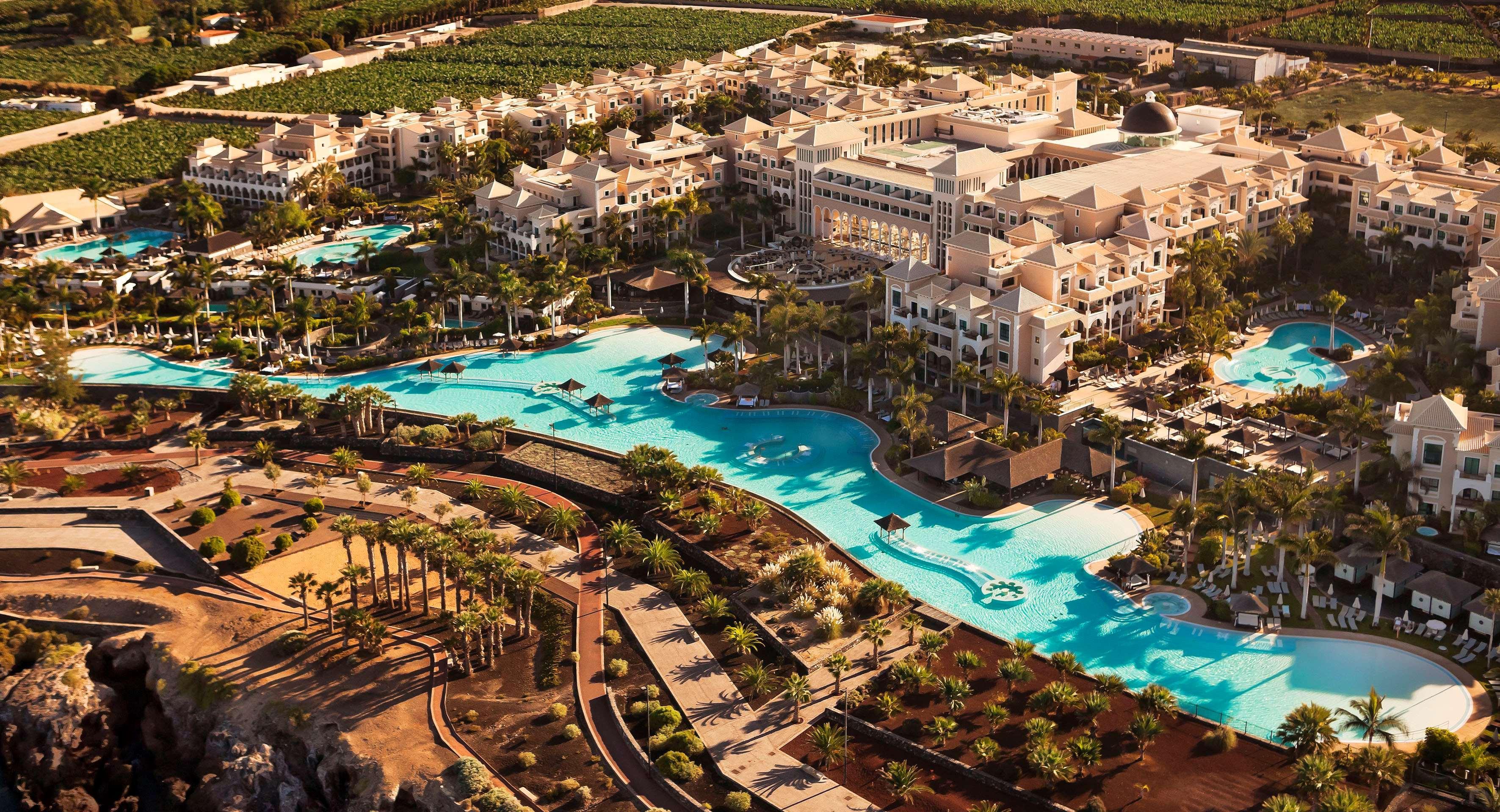 Gran Melia Palacio De Isora Resort & Spa Alcalá la Real Екстериор снимка The Atlantis Paradise Island resort