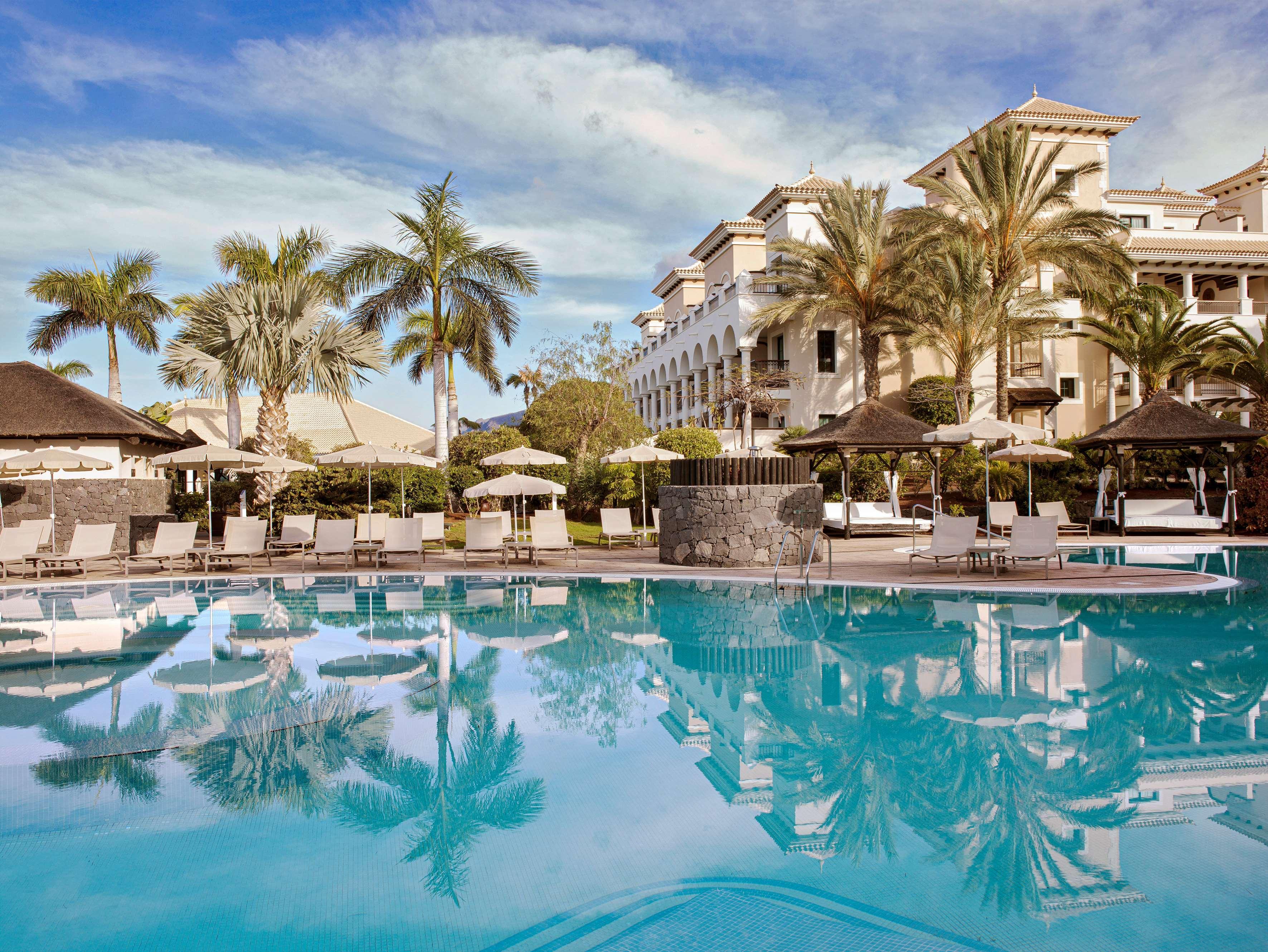 Gran Melia Palacio De Isora Resort & Spa Alcalá la Real Екстериор снимка The Atlantis Paradise Island Resort